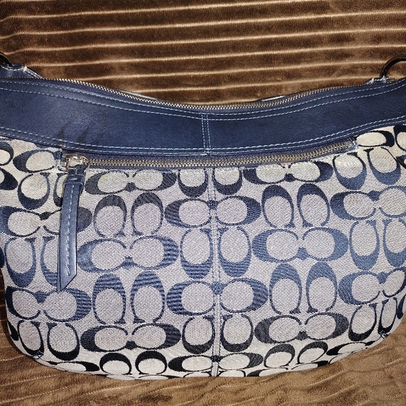 Coach large shoulder bag with thick guitar strap good use condition - Picture 2 of 6